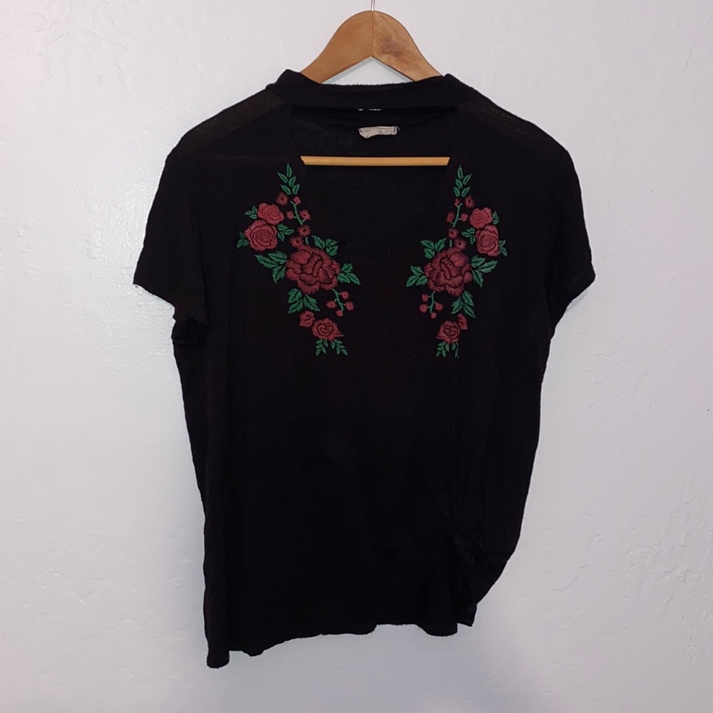 XL Top With Roses